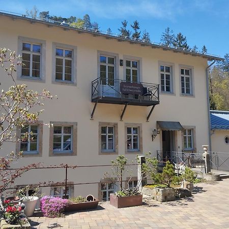 Ferienwohnung Parkblick Im Badehaus Rosenthal-Bielatal Exterior photo
